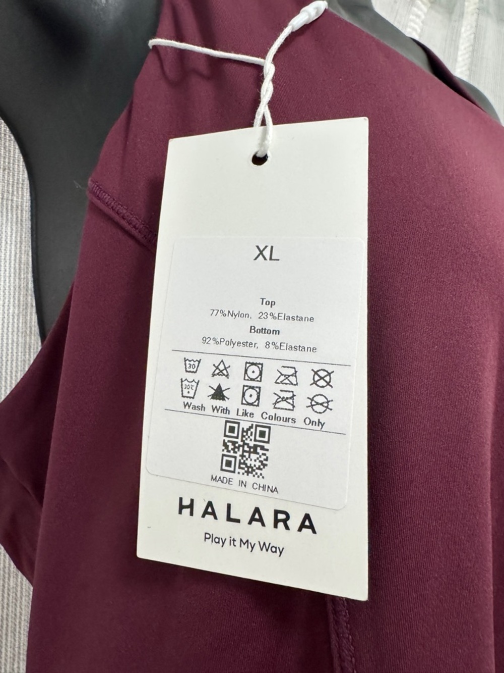 HALARA Sleeveless Athletic Dress in Burgundy - built in Bra & Shorts Size XL NWT - Picture 3 of 10